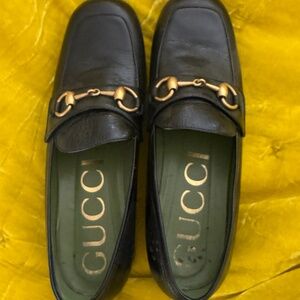 Gucci Black Leather Platform Loafers with Gold Hardware